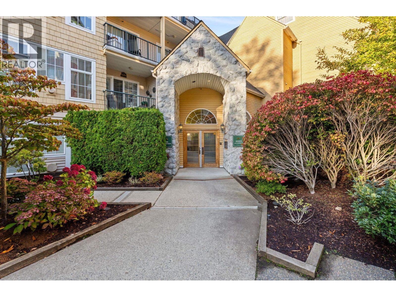 5555 13a Avenue #ph5, Delta, BC V4M 2E7