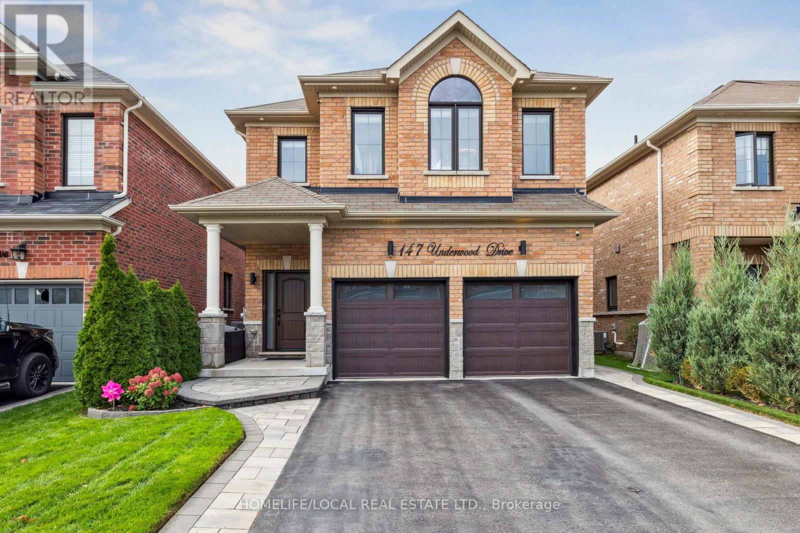 147 Underwood Dr, Whitby, ON L1M 1X3