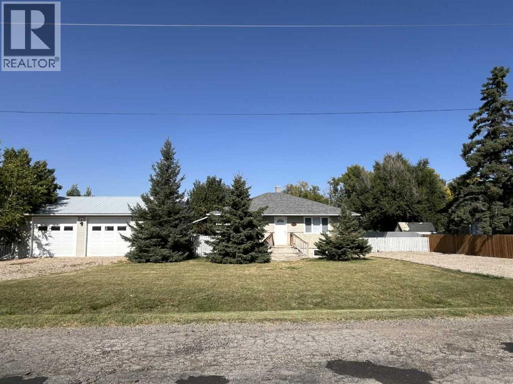 126 Harris Rd, Taber, AB T1G 2E4