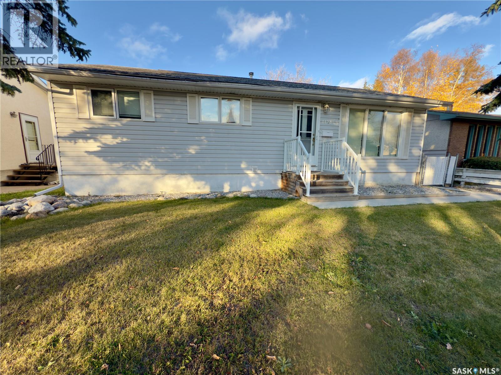 1428 6 Street East, Prince Albert, SK S6V 0R3