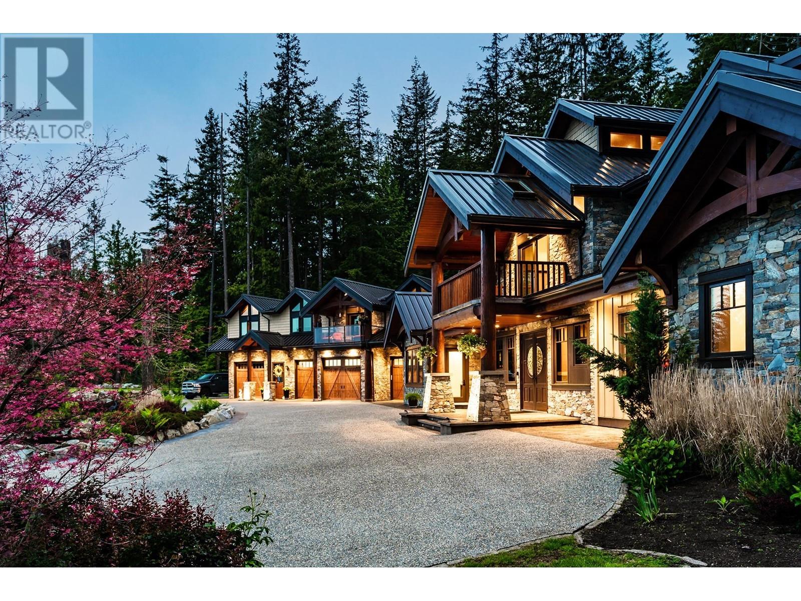 3299 Black Bear Way, Anmore, BC V3H 5G6