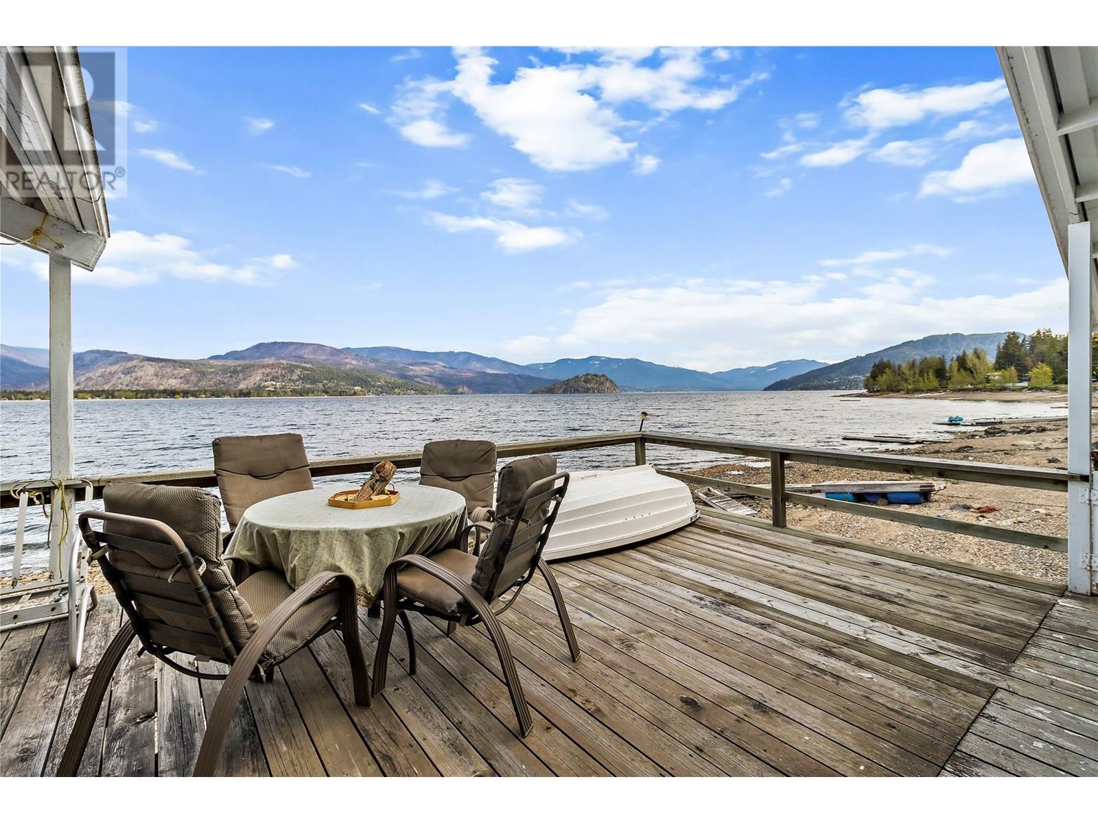 1665 Blind Bay Rd, Blind Bay, BC V0E 2W0