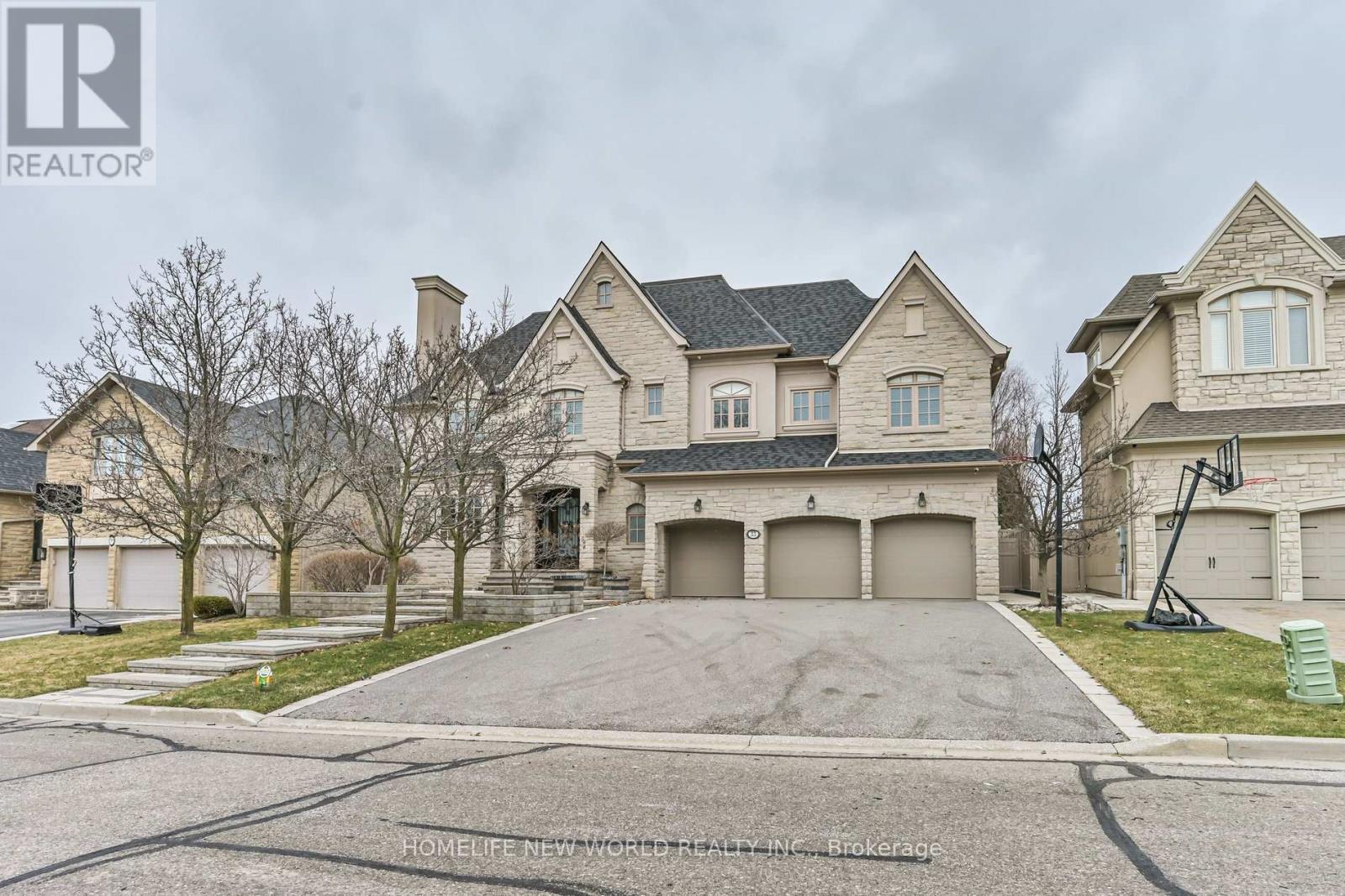 33 Evita Ct, Vaughan, ON L4J 8K6