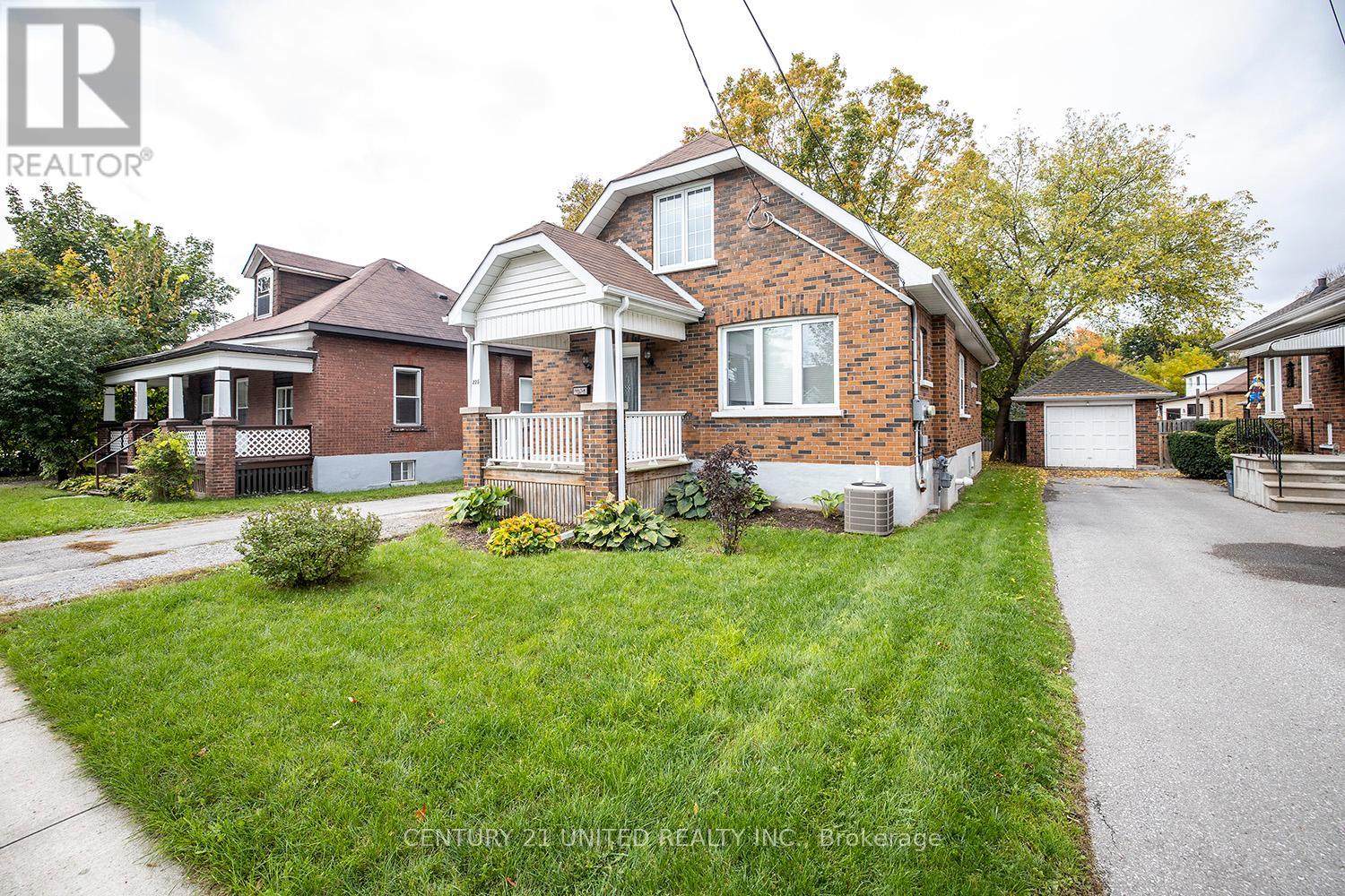 225 Mark St, Peterborough, ON K9H 1V1