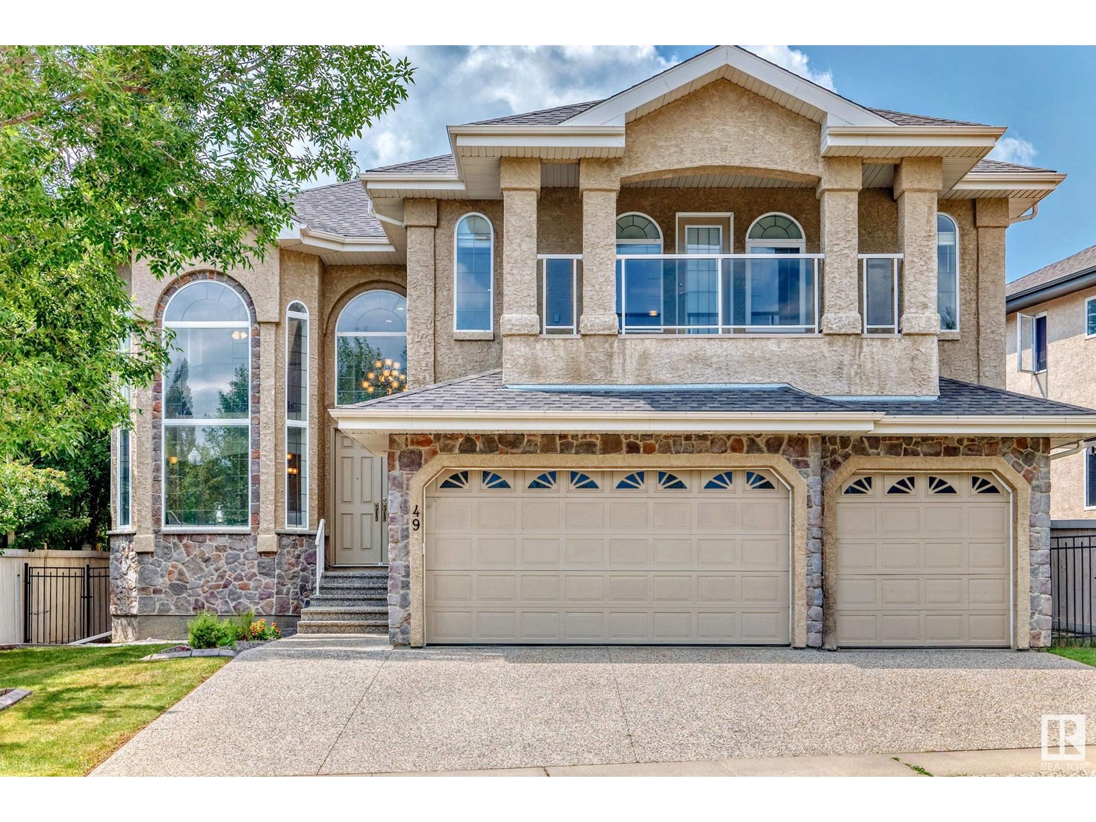 49 Loiselle Way, St. Albert, AB T8N 3C4