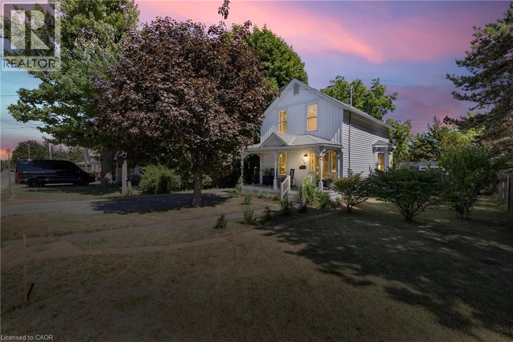 374 Ontario St, Grimsby, ON L3M 3H5