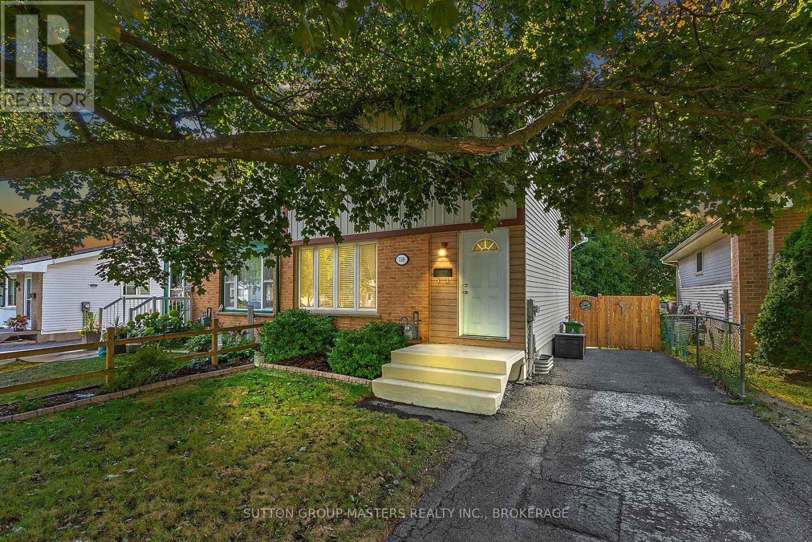 759 Somerset Cres, Kingston, ON K7P 1G3