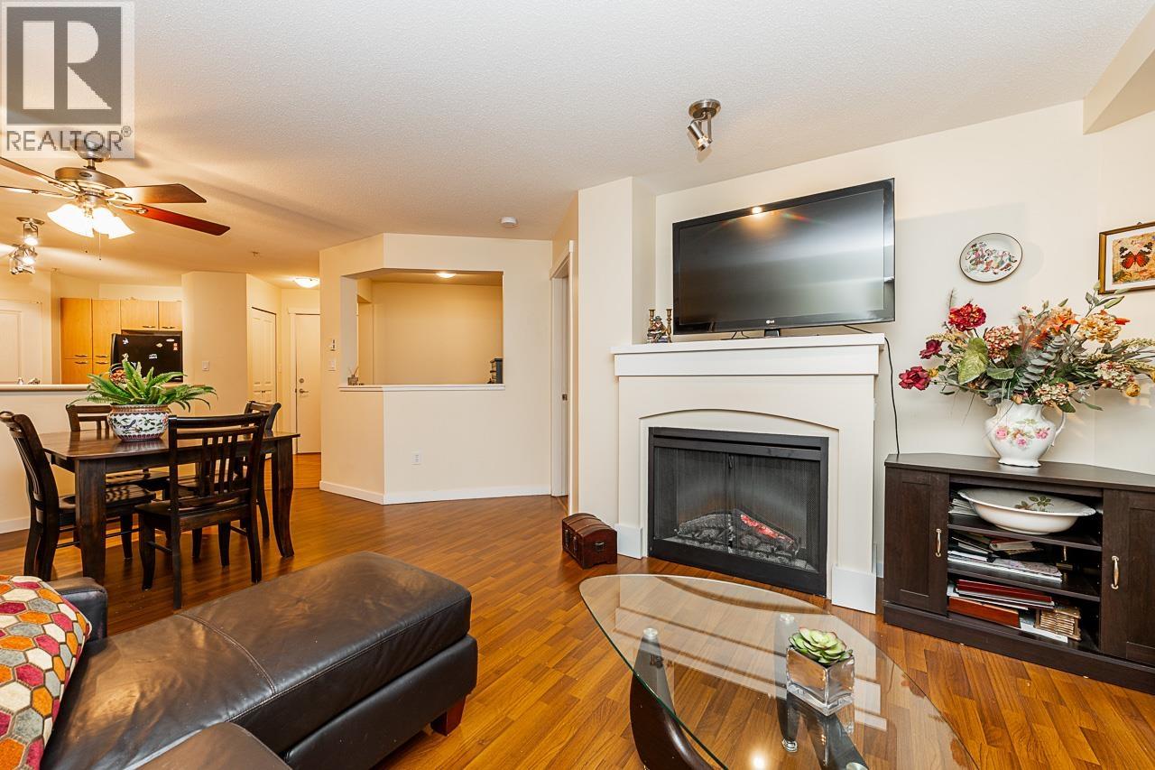 2958 Silver Springs Boulevard Unit 206, Coquitlam, BC V3E 3R9