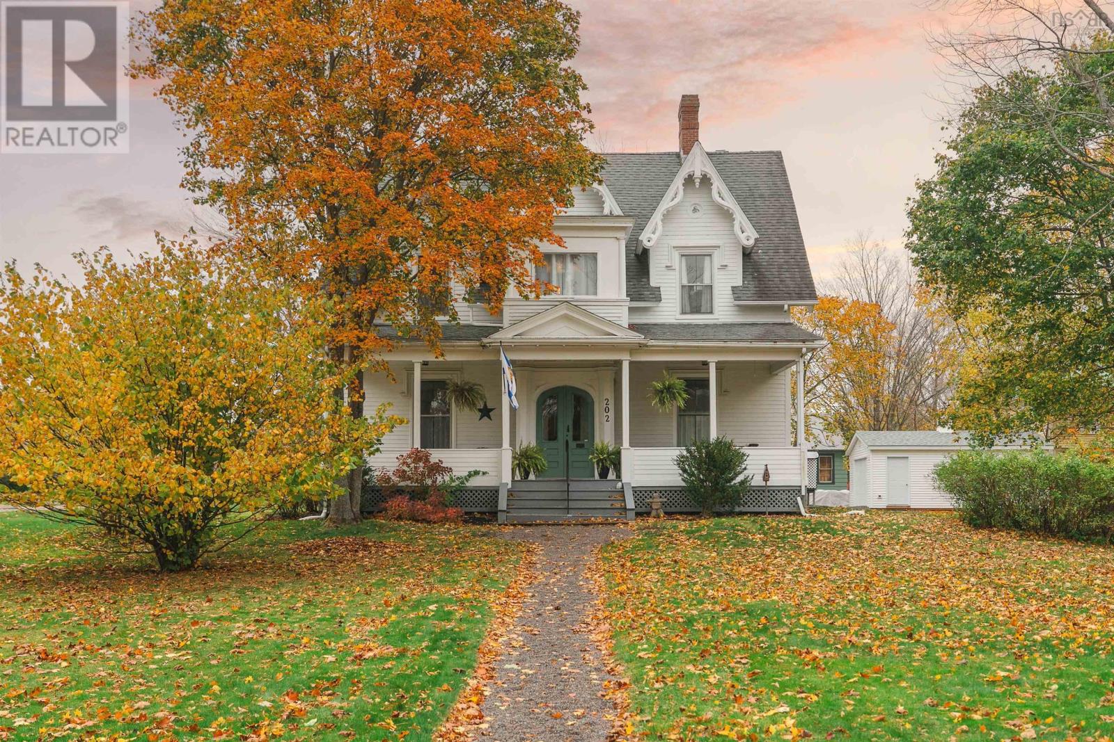 202 Washington St, New Glasgow, NS B2H 3L8