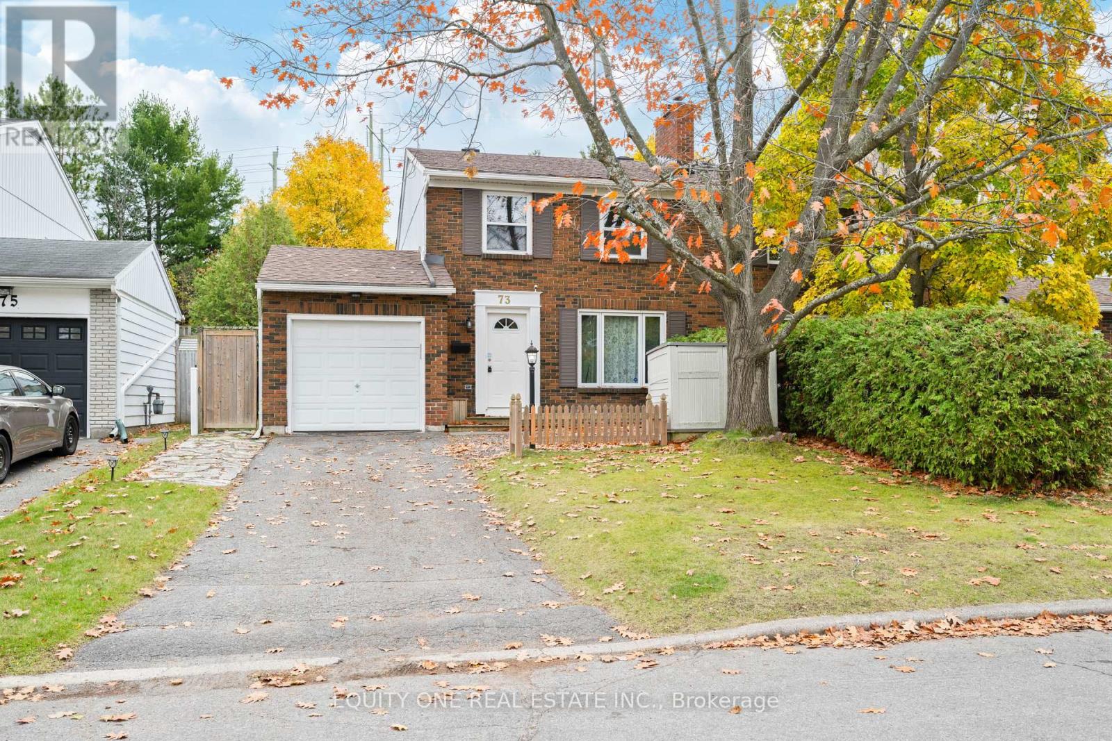 73 Hobart Cres, Ottawa, ON K2H 5S3