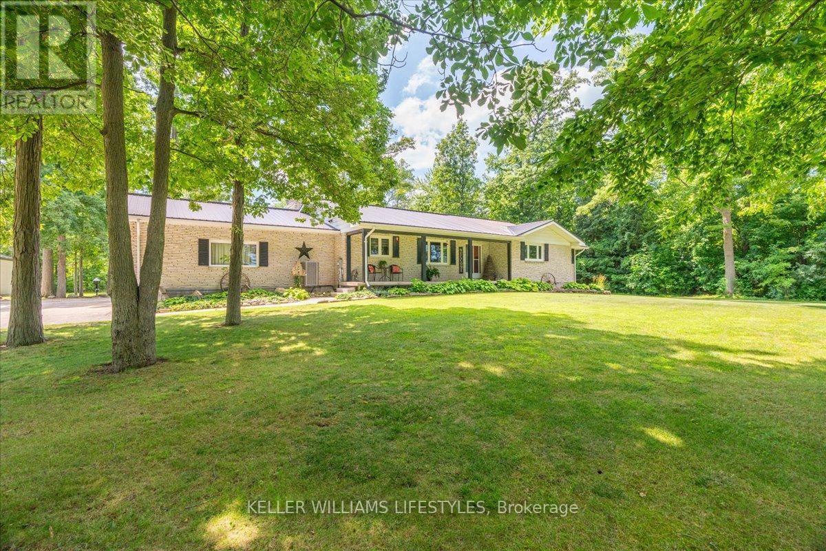 6545 Thomson Line, Lambton Shores, ON N0N 1J2