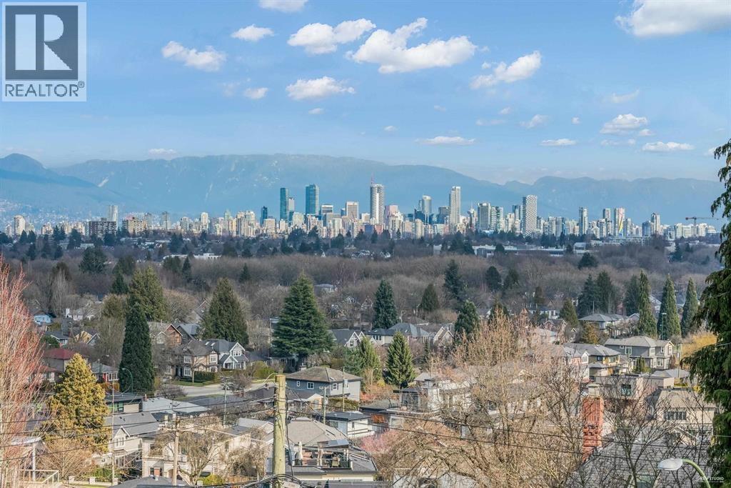 3276 W 21st Ave, Vancouver, BC V6L 1L2