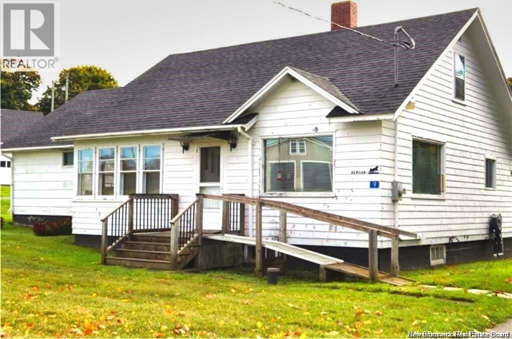 9 Cooks Point Rd, Wilsons Beach, NB E5E 1V3