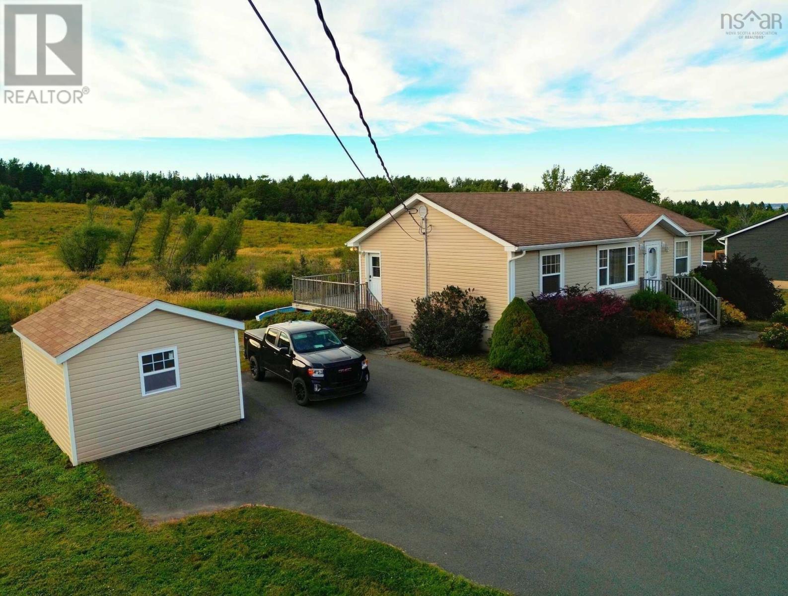 228 Green Hill Rd, Westville, NS B0K 2A0