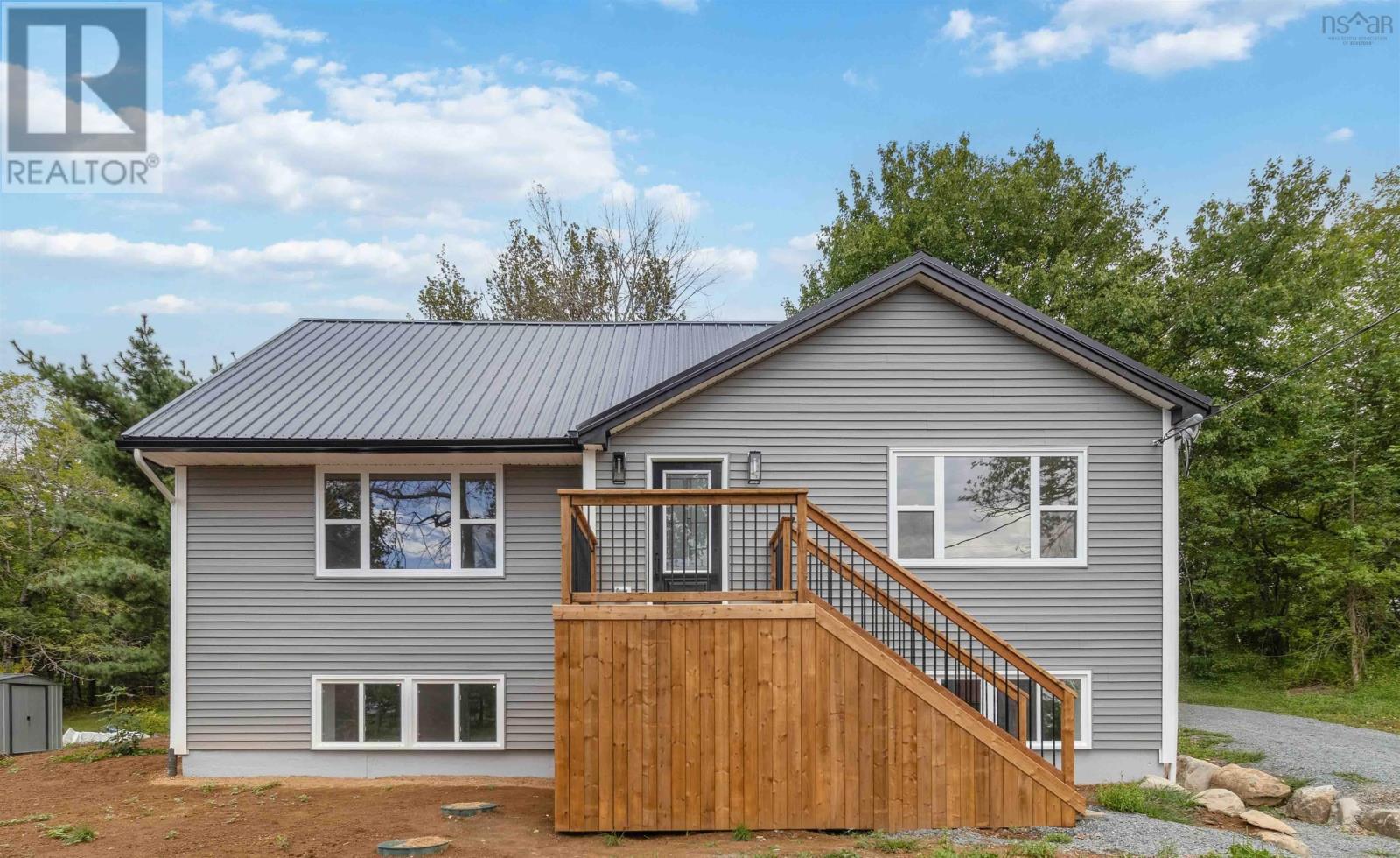 1 Patton Rd, Upper Sackville, NS B4E 3C7