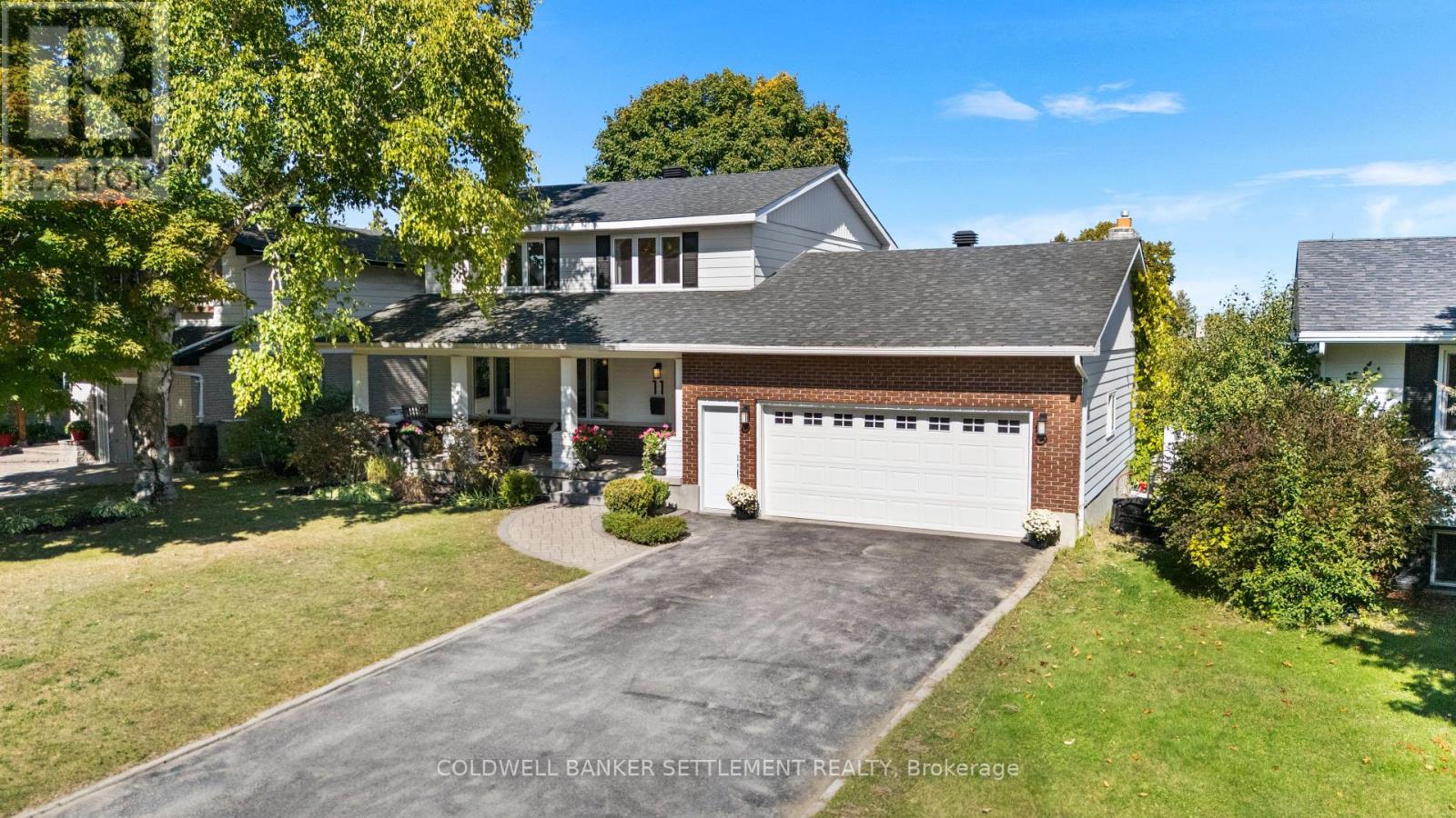 11 Scott Cres, Perth, ON K7H 3J4