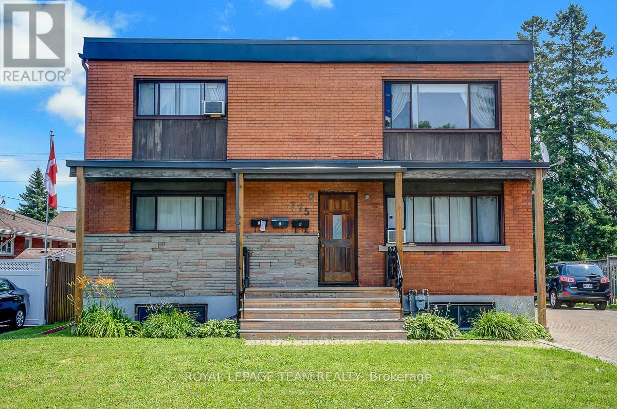 775 Trojan Ave, Ottawa, ON K1K 2P6