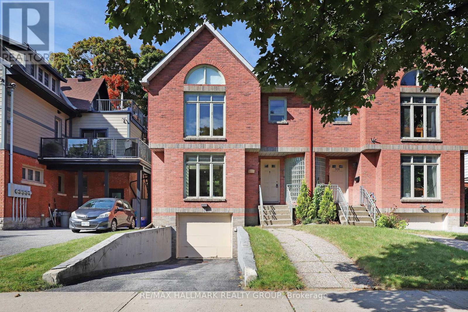 303 Sherwood Dr, Ottawa, ON K1Y 3W7