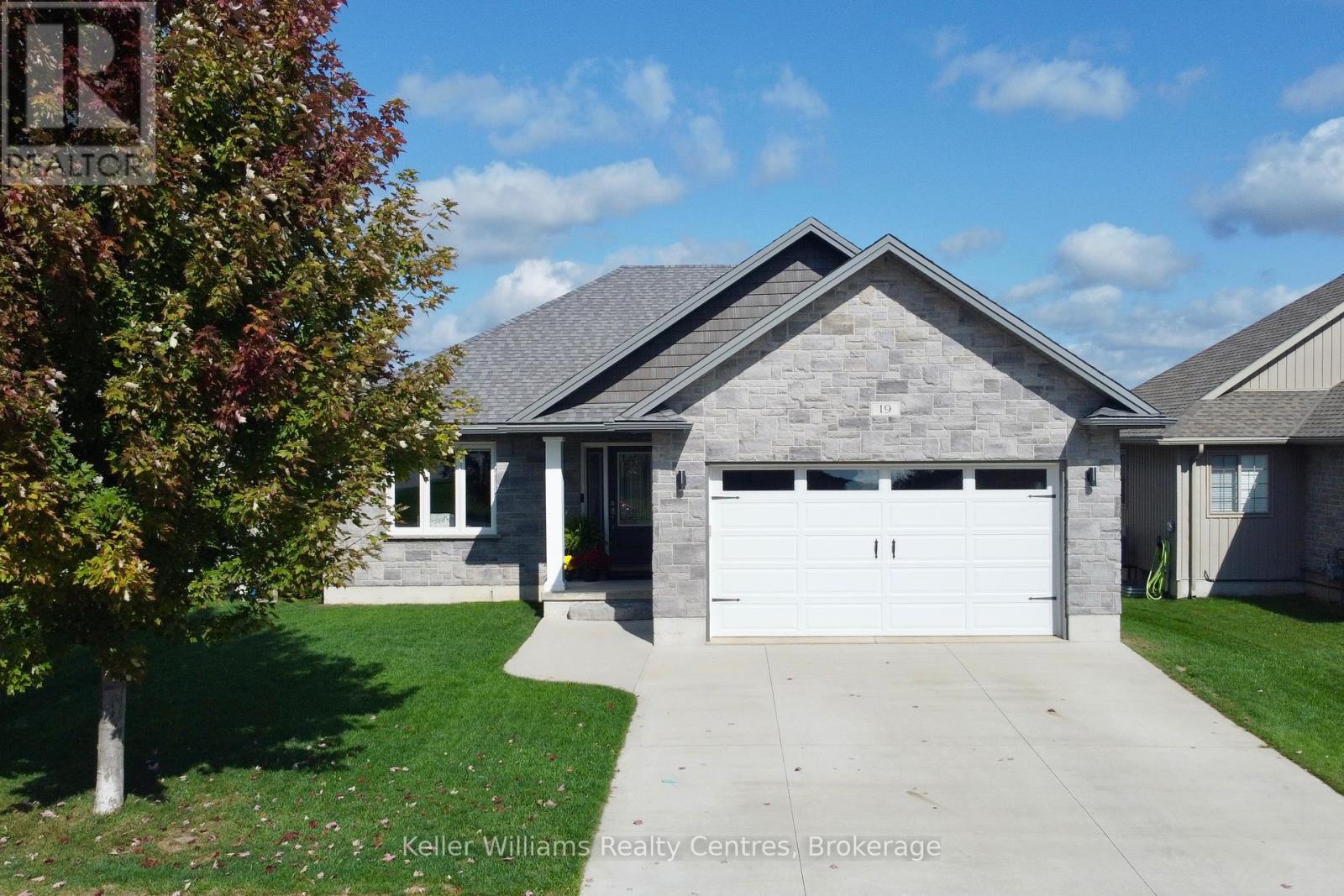 19 Fischer Dairy Rd, Brockton, ON N0G 2V0