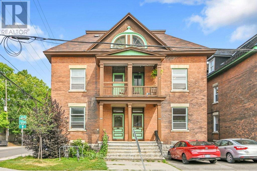 255 Fifth Ave, Ottawa, ON K1S 2N1