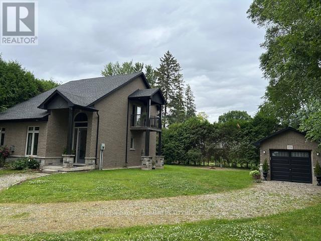 153 Blair Ln, Hamilton, ON L9G 1B8