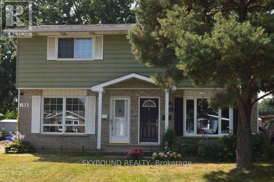 198 Pinedale Dr, Kitchener, ON N2E 1K3