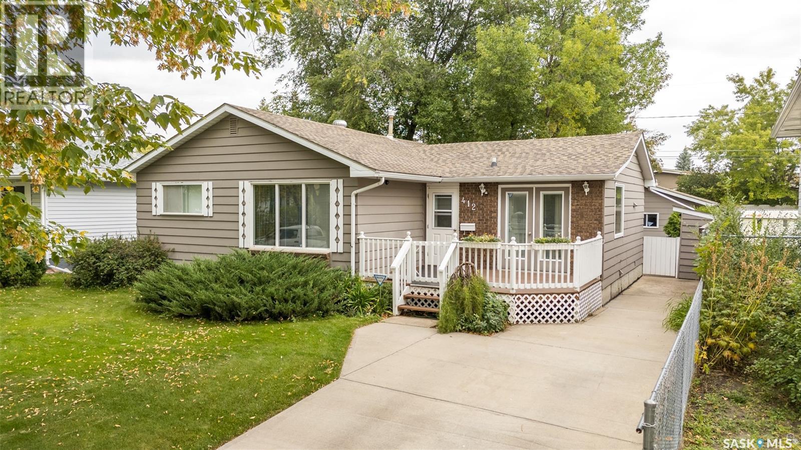412 25 Street West, Prince Albert, SK S6V 4P7