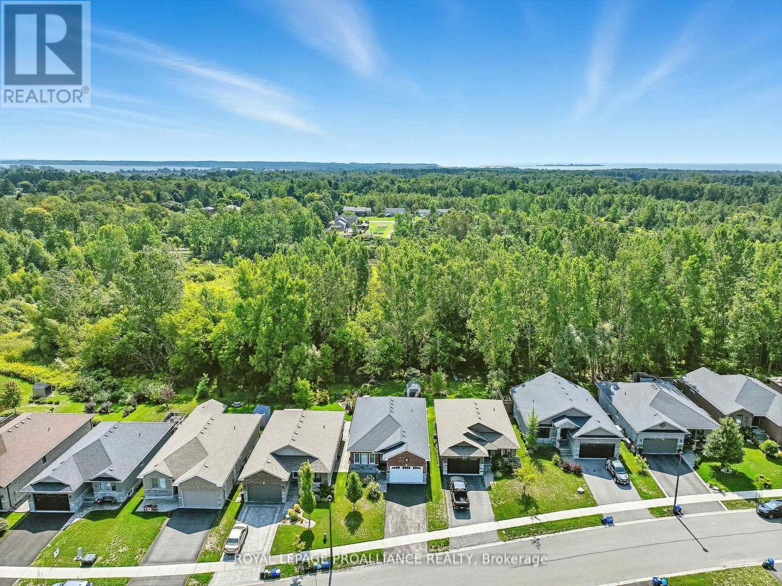 82 Royal Gala Dr, Brighton, ON K0K 1H0