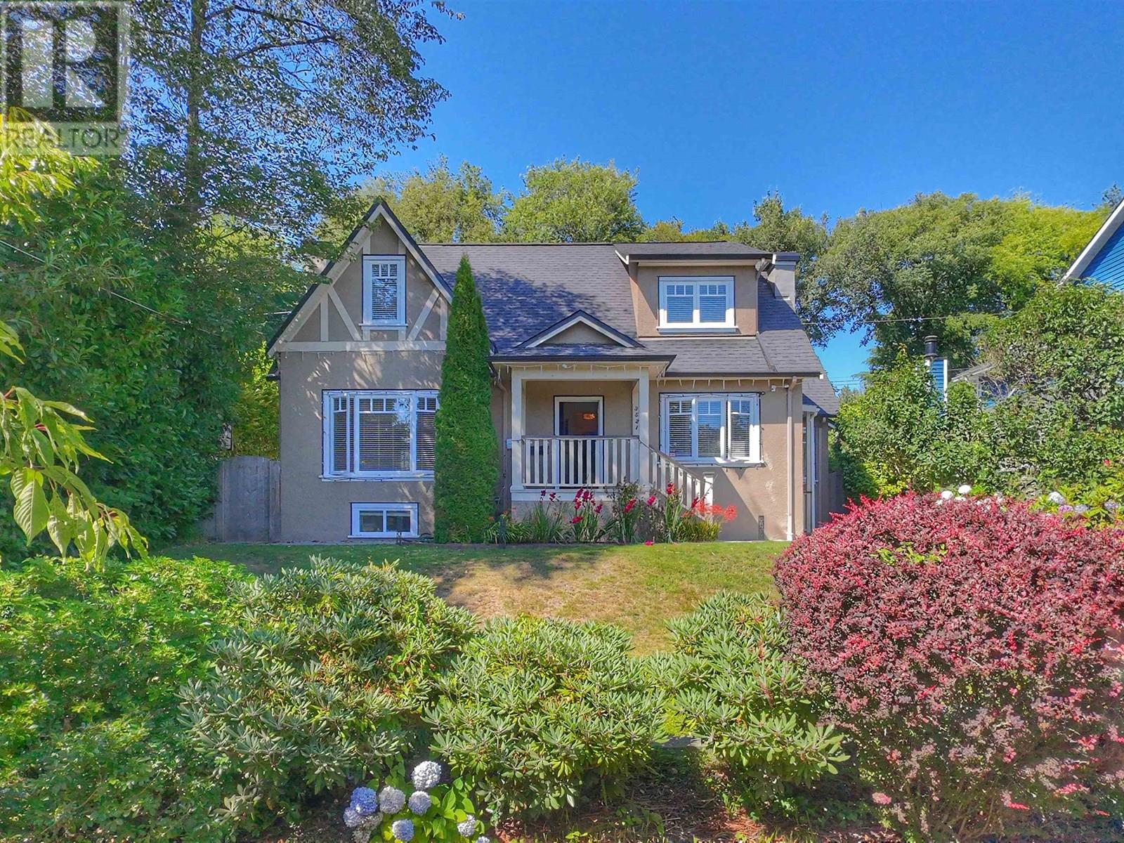 3521 W 39th Ave, Vancouver, BC V6N 3A4