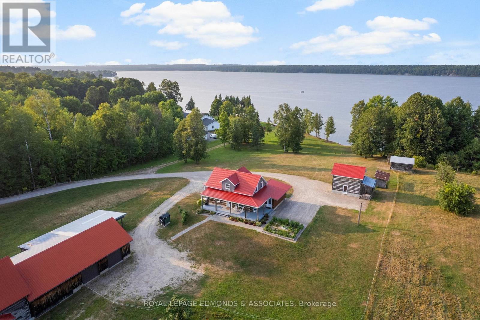 172 Mink Lake Rd, North Algona Wilberforce, ON K0J 1T0