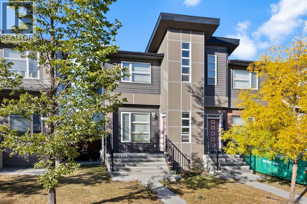 128 Livingston Parade NE, Calgary, AB T3P 0V6