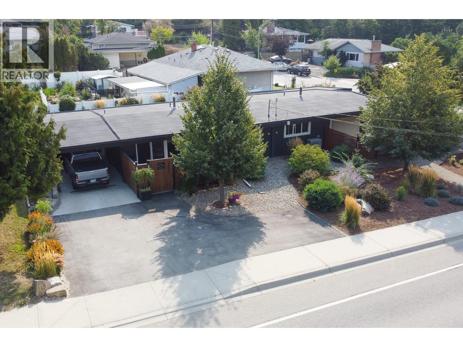 3601 Alexis Park Dr, Vernon, BC V1T 6H1
