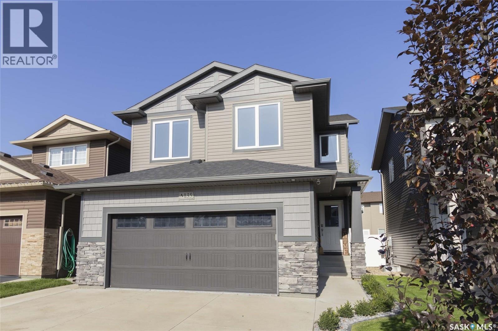 135 Dagnone Ln, Saskatoon, SK S7V 0P6