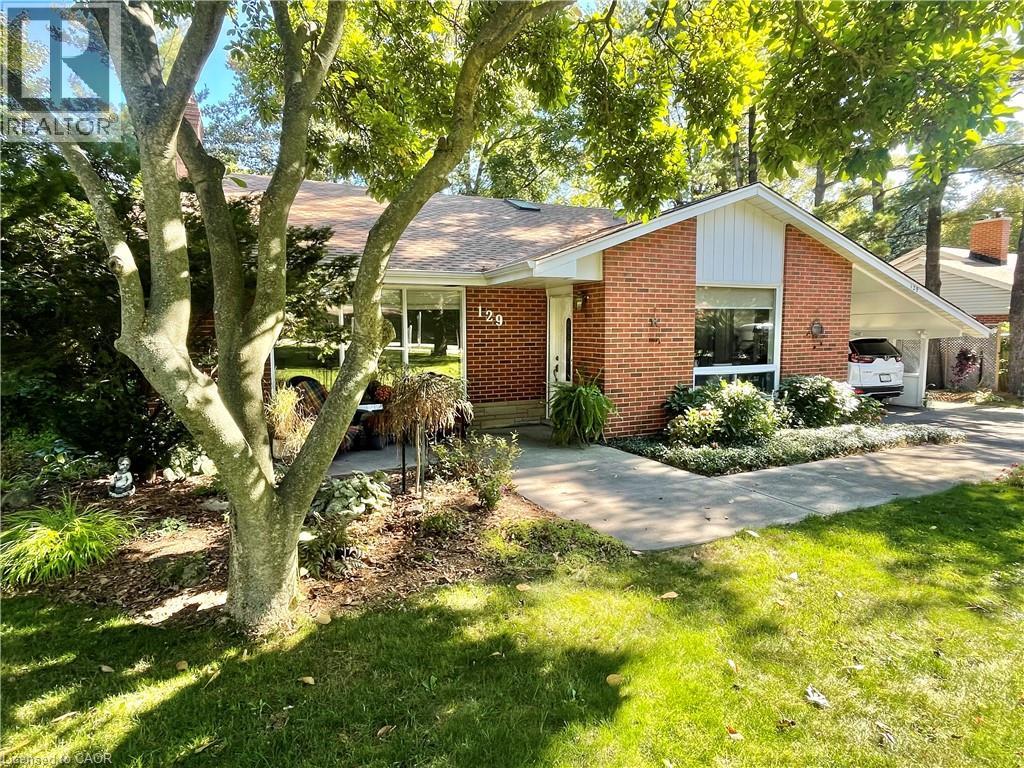 129 Oneida Blvd, Hamilton, ON L9G 3C7