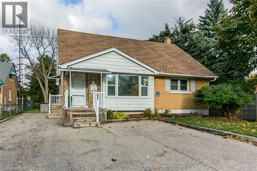 552 Courtland Ave E, Kitchener, ON N2G 2W8