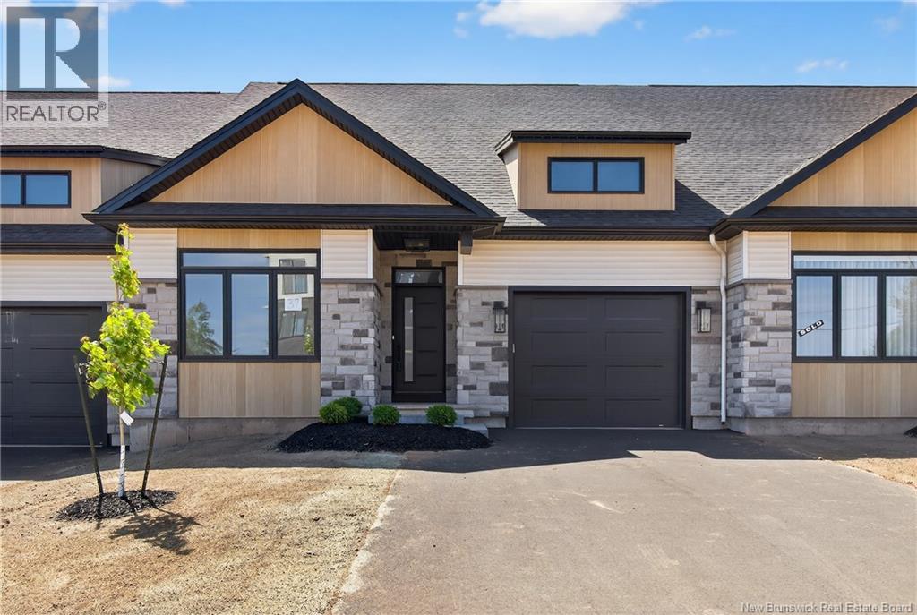 37 Murray Ave, Dieppe, NB E1K 0C8