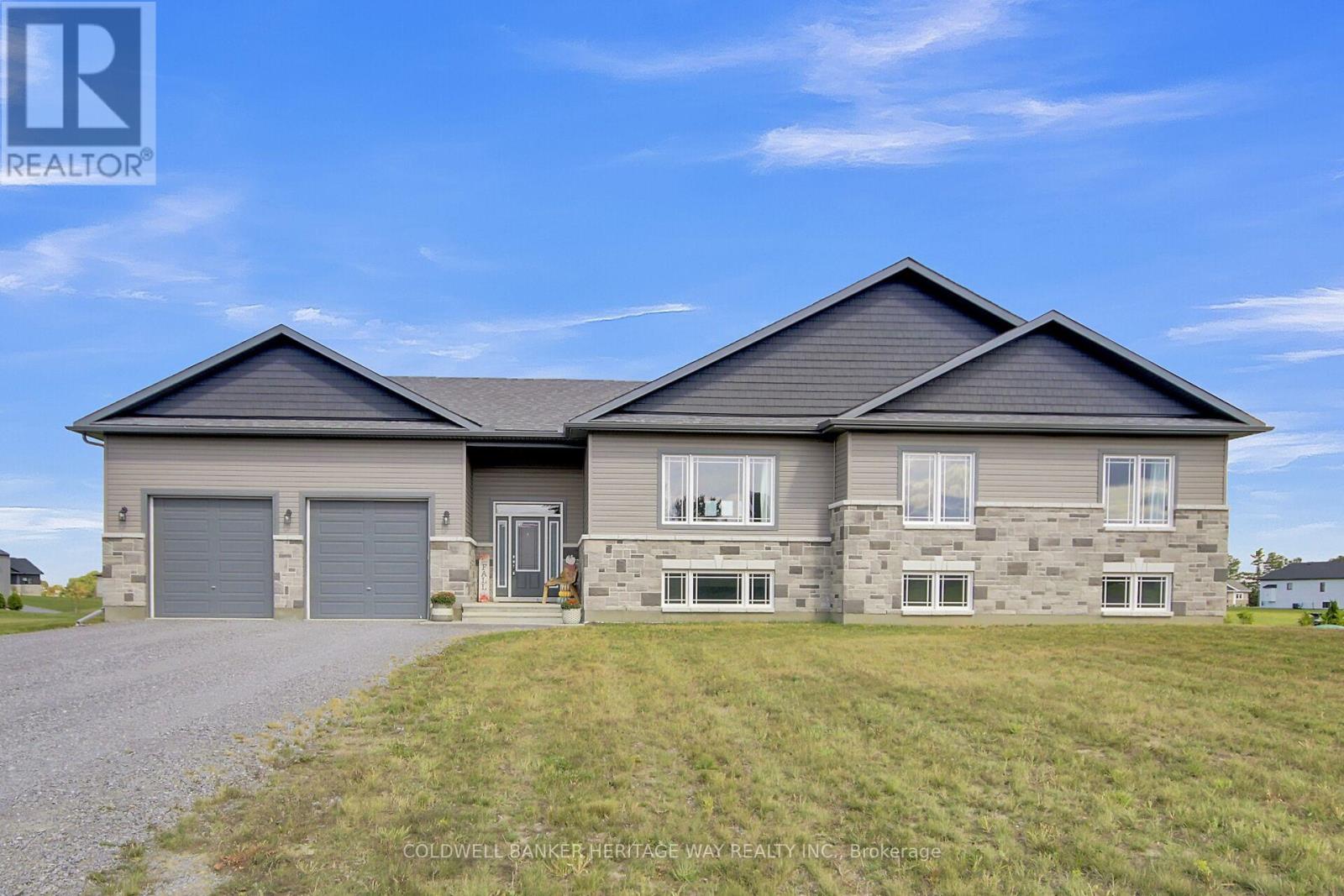 218 Owen Lucas St, McNab/Braeside, ON K7S 3G8