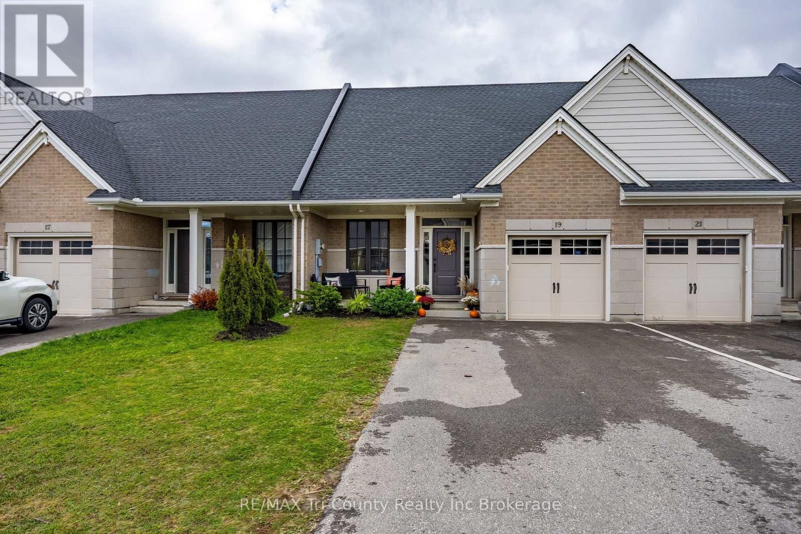 19 Sierra St, Tillsonburg, ON N4G 0J2
