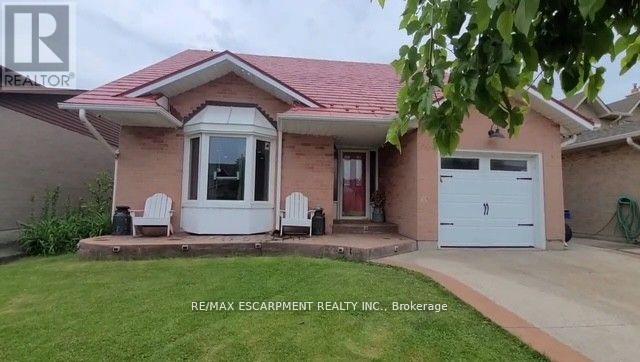 448 Acadia Dr, Hamilton, ON L8W 3A4