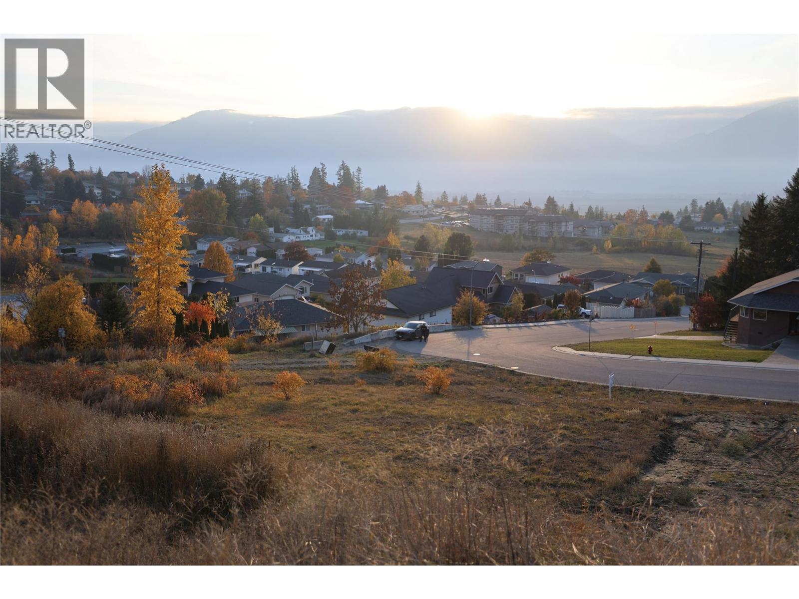 1102 12th Avenue North, Creston, BC V0B 1G6