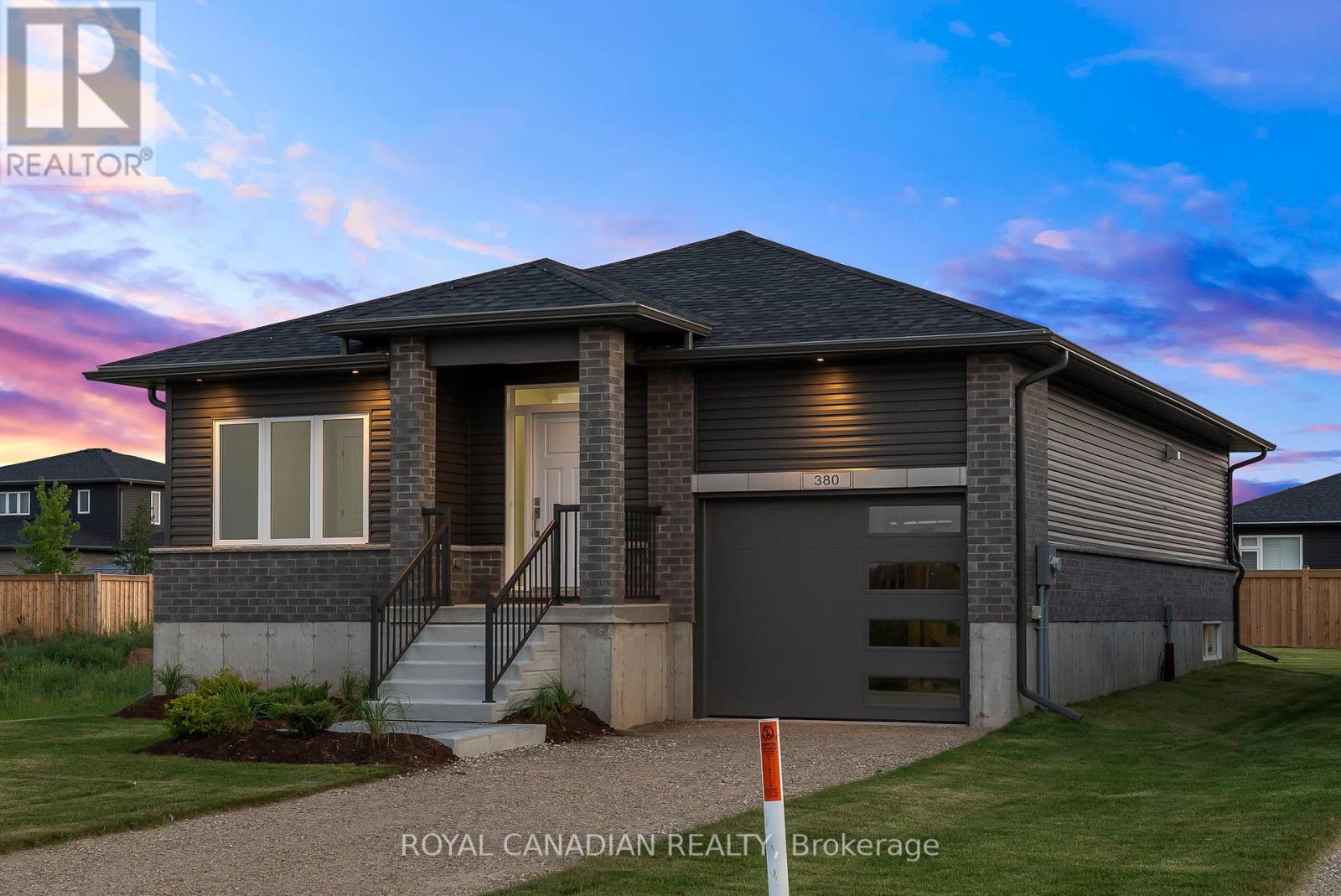 380 Hawthorne St, Saugeen Shores, ON N0H 2C3