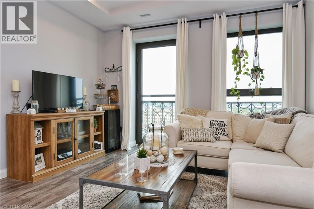 112 King Street E Unit 903, Hamilton, ON L8N 1A8