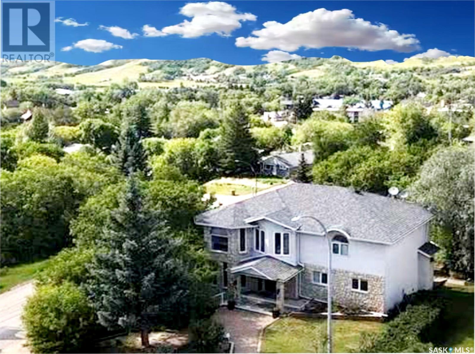 10 Meadow Bay, Lumsden, SK S0G 3C0