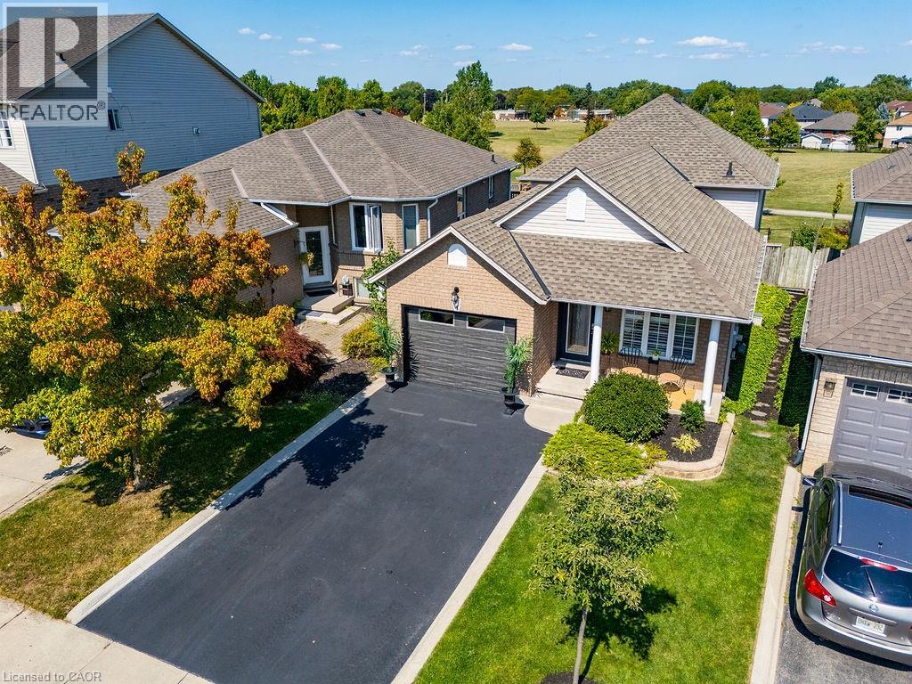 54 Briarose Pl, Hamilton, ON L9C 7V3