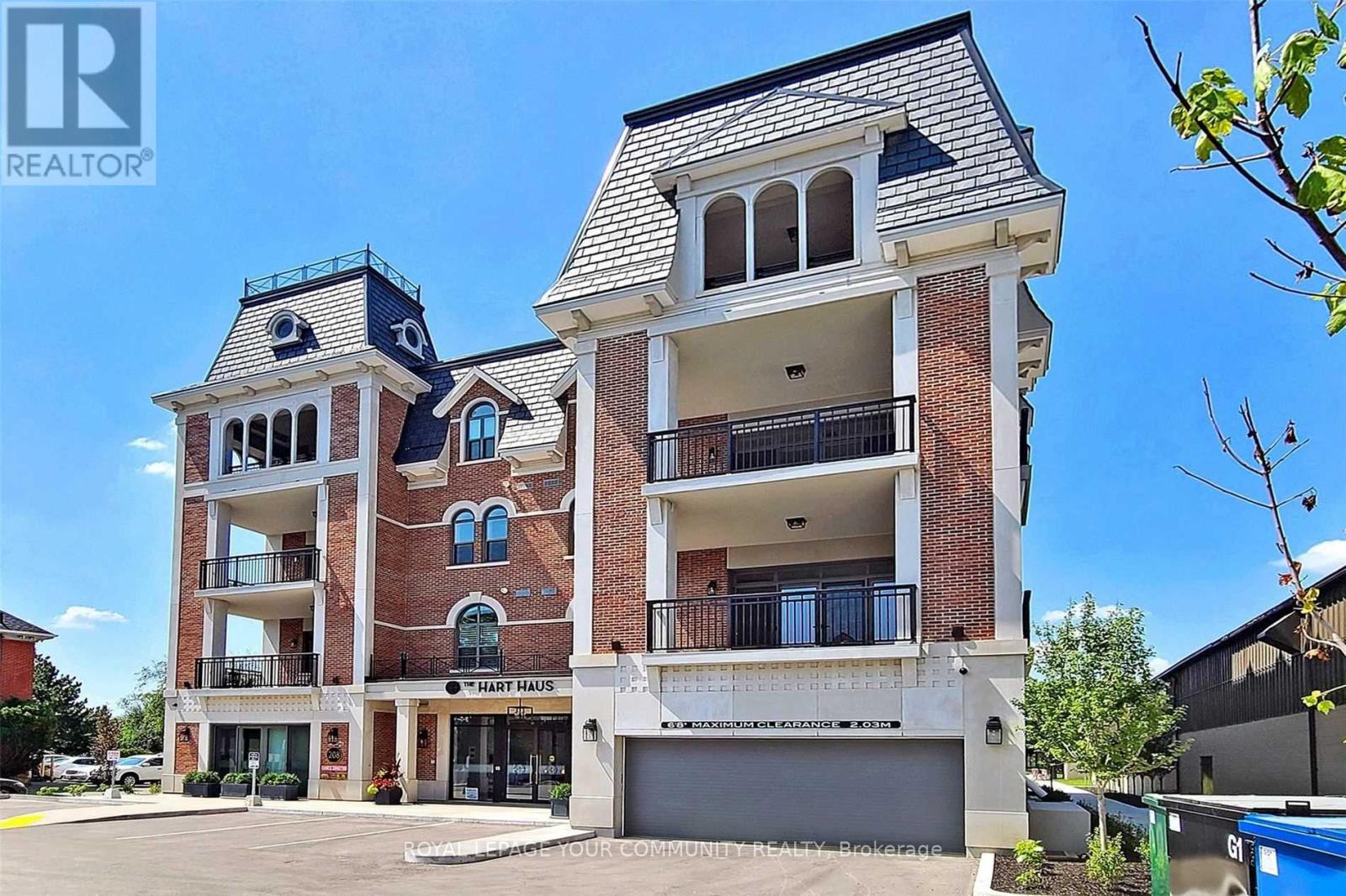 208 Main St Unionville #303 St, Markham, ON L3R 6J8