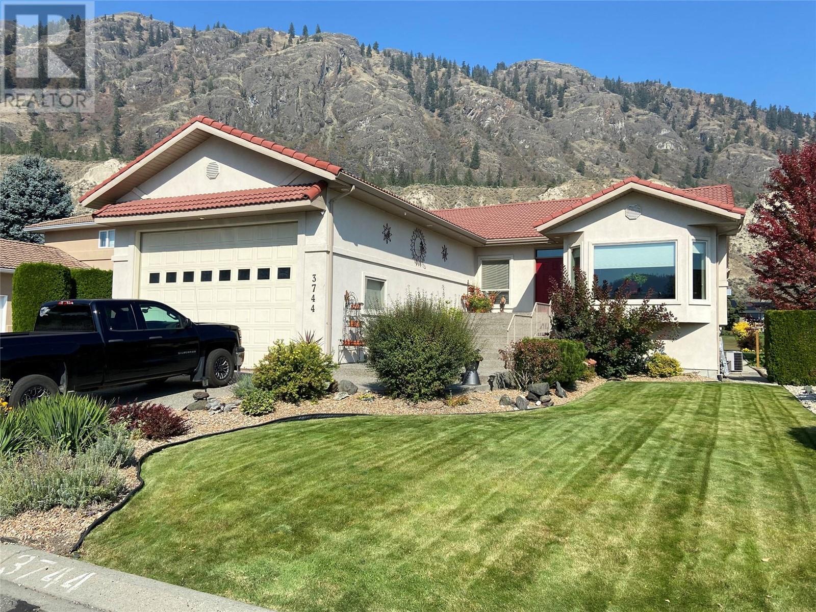 3744 Navatanee Dr, Kamloops, BC V2H 1S1