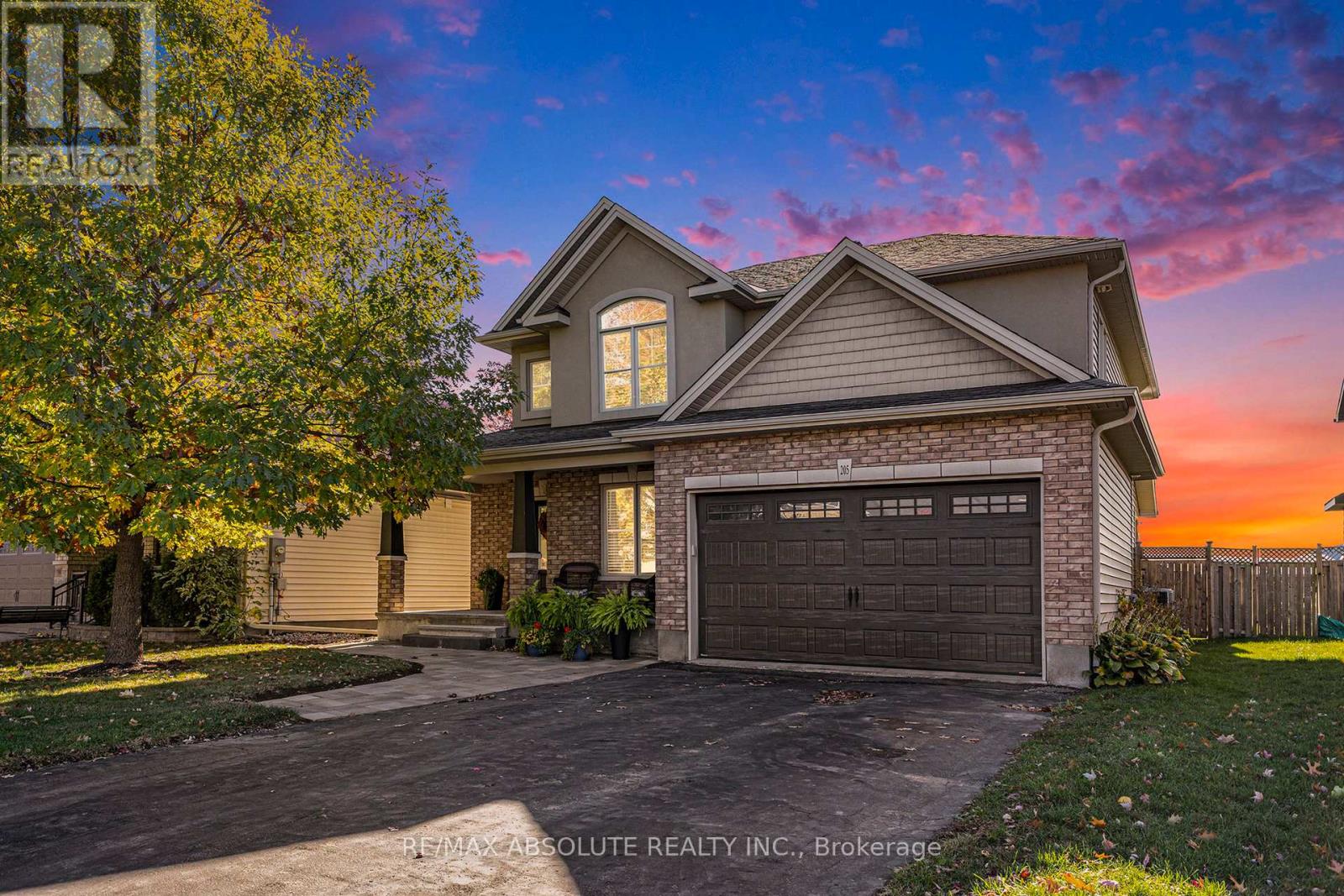 205 Arthur St, Arnprior, ON K7S 3Z6