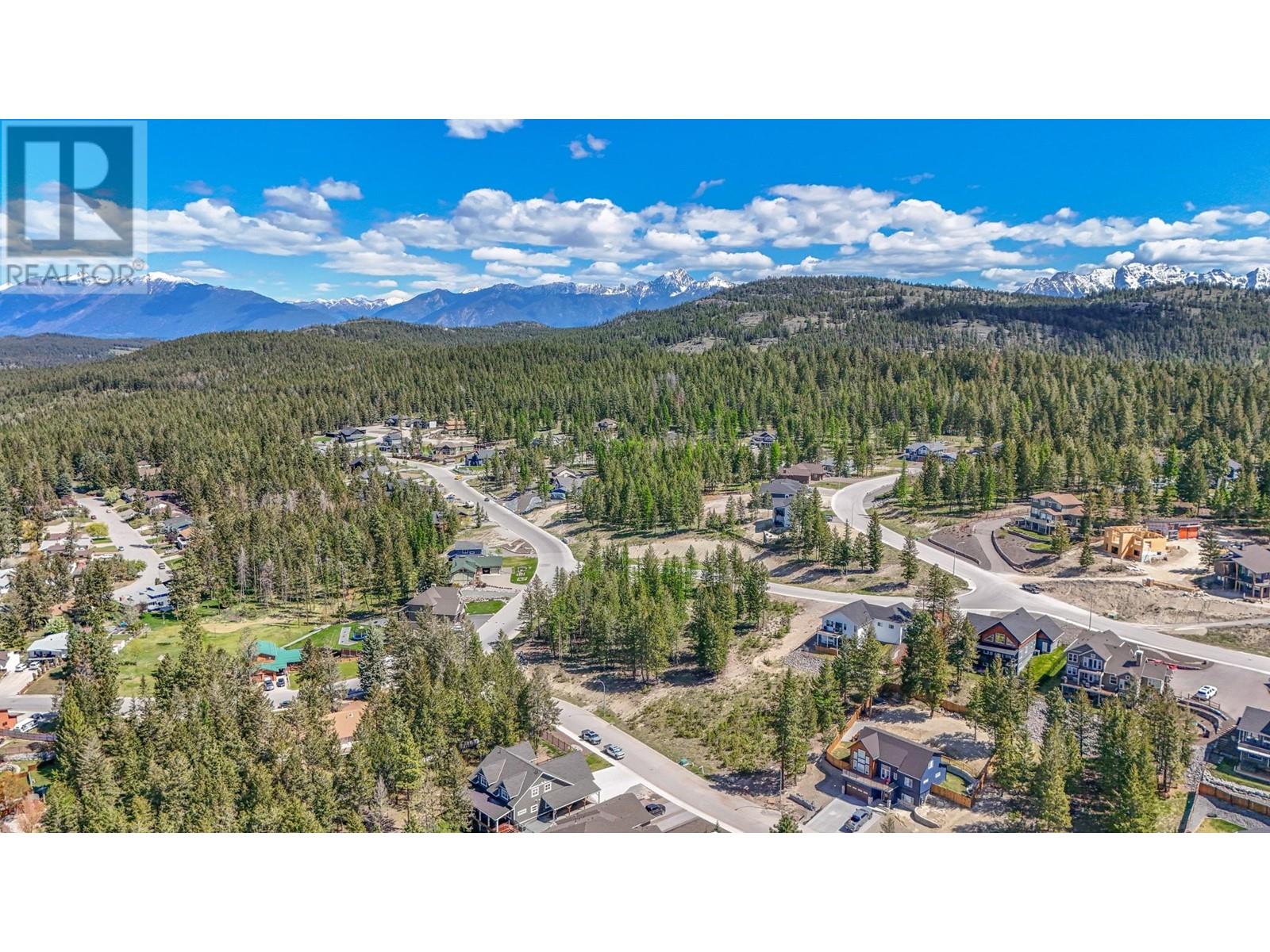 1520 Abel Ave, Cranbrook, BC V1C 0C4