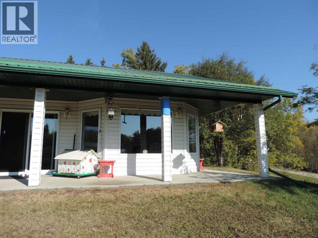 APT 11 Poor Man Flats Blue 14021 Hwy 53, Rural Ponoka County, AB T0C 2J0