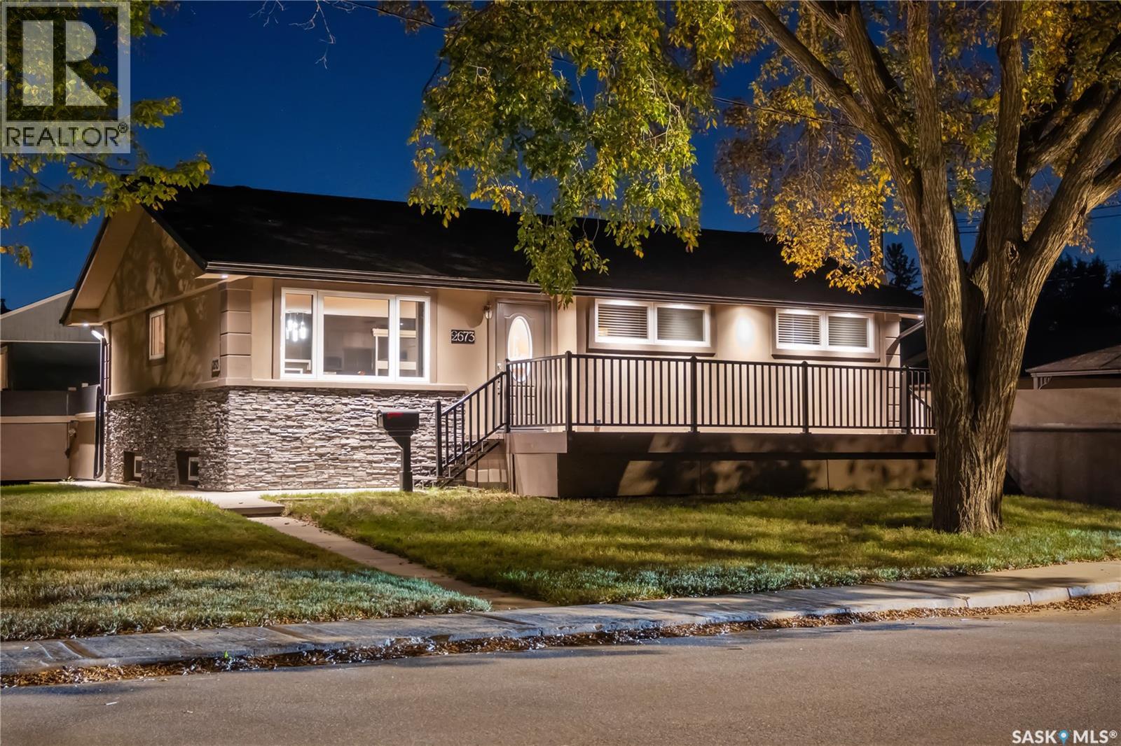 2673 Park St, Regina, SK S4N 2H3